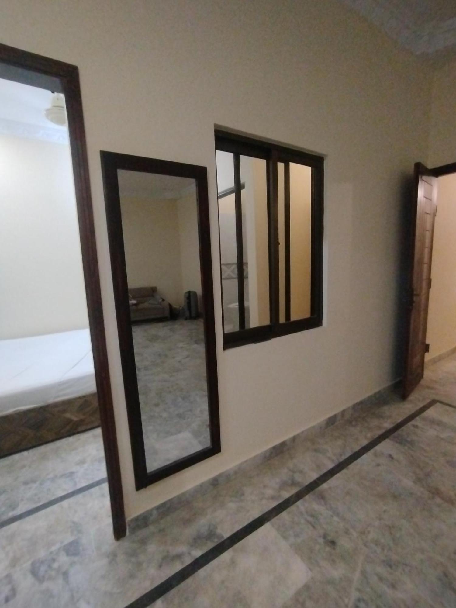 Hotel Crown Plaza, Near Karachi Airport, Darul Sehat Hospital, Dow, Agha Khan And Liaqat Hospital Buitenkant foto