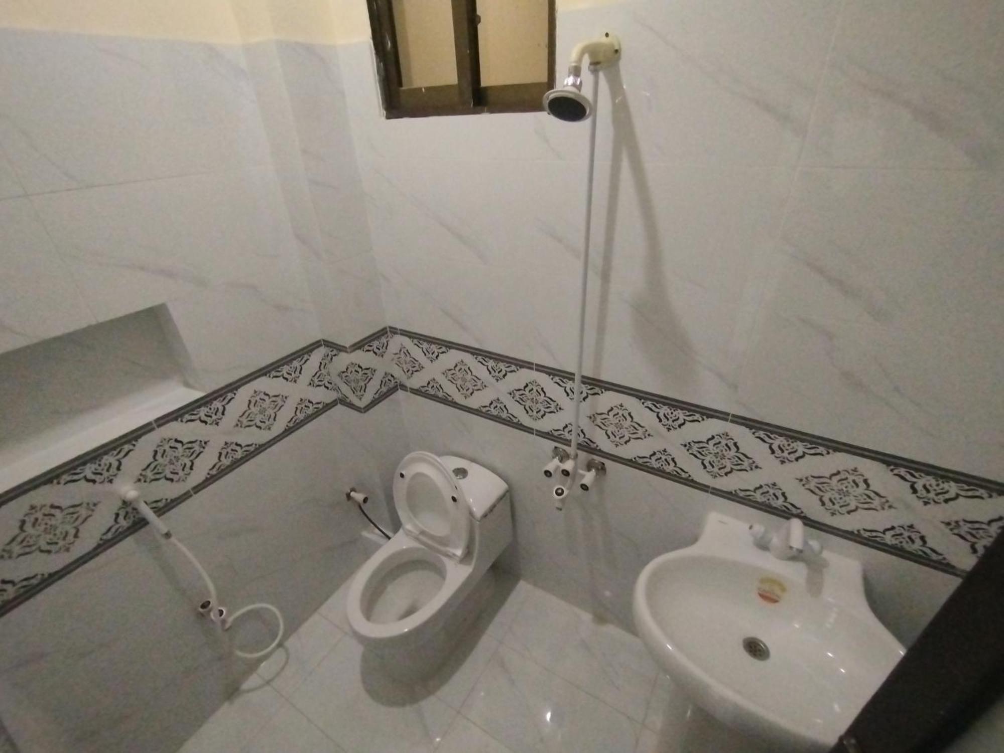 Hotel Crown Plaza, Near Karachi Airport, Darul Sehat Hospital, Dow, Agha Khan And Liaqat Hospital Buitenkant foto