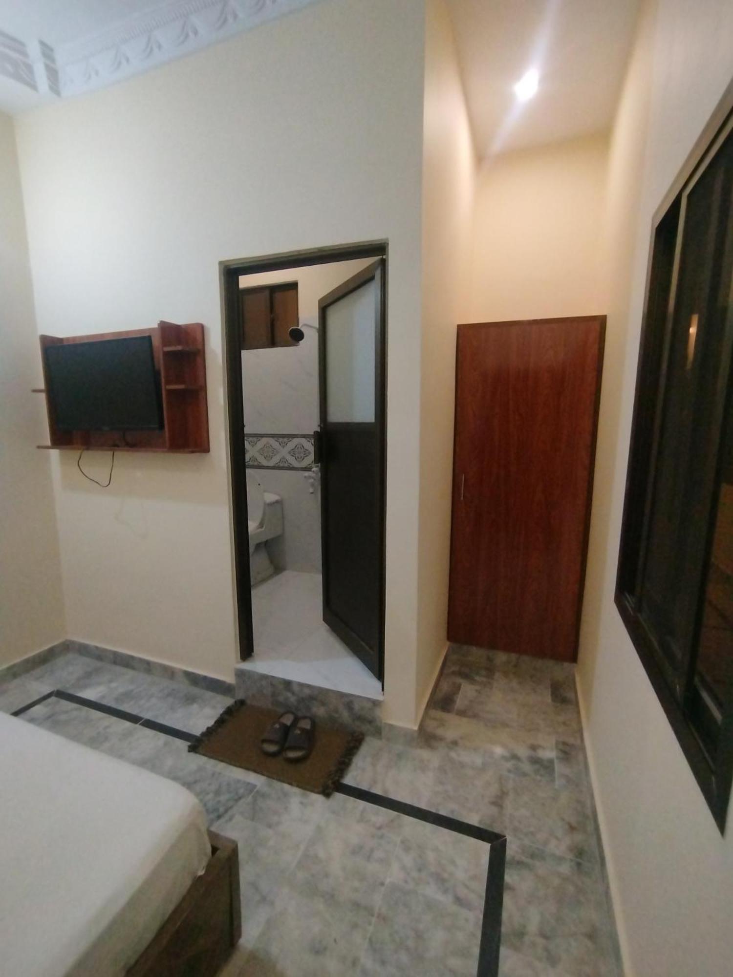 Hotel Crown Plaza, Near Karachi Airport, Darul Sehat Hospital, Dow, Agha Khan And Liaqat Hospital Buitenkant foto
