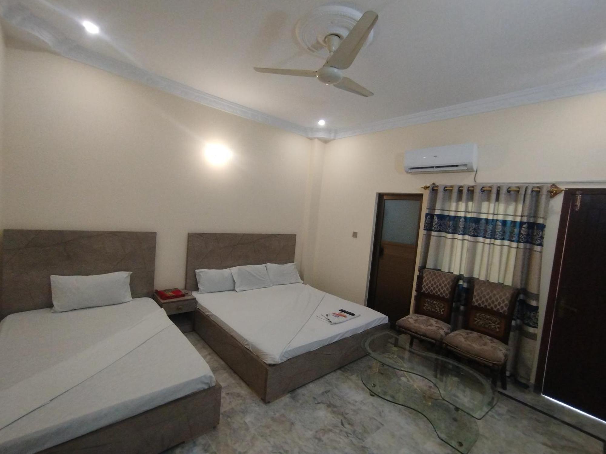 Hotel Crown Plaza, Near Karachi Airport, Darul Sehat Hospital, Dow, Agha Khan And Liaqat Hospital Buitenkant foto